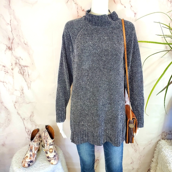 Express Sweaters - Express super soft knit pullover tunic sweater